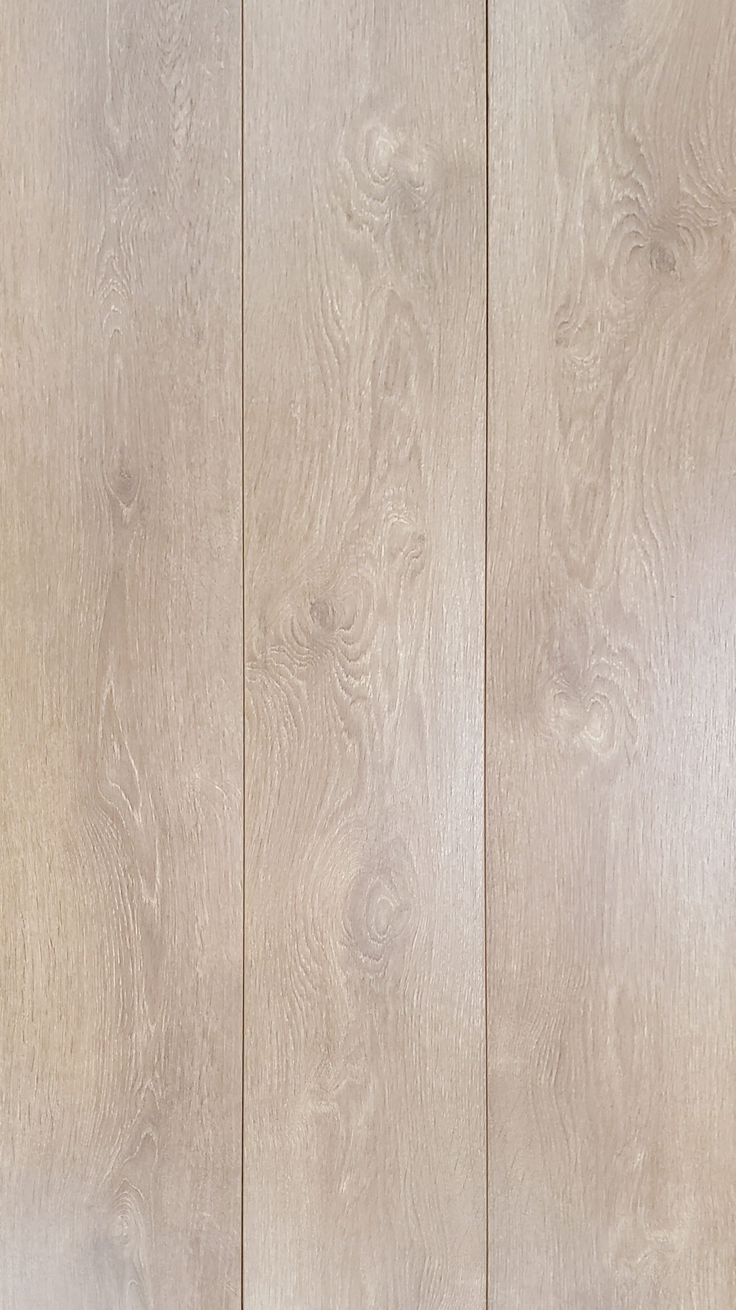 12mm Concerto XL Laminate_Passion_15.93sfct_4.57_2.69_1.99